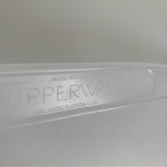 VTG TUPPERWARE Portable Cake Carrier Storage Cupcake w/ Handle Bake Dessert - Picture 5 of 13